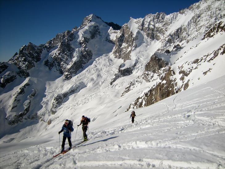 ski de randonnée à la Grande Lui, dans le bassin de l'A Neuve