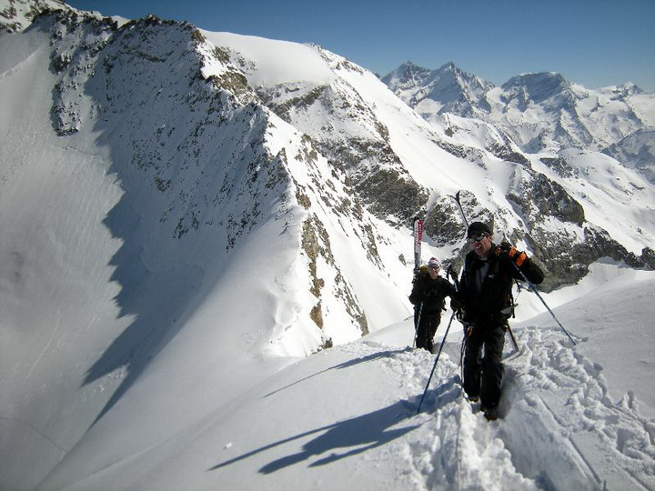 Sur l'arête sommitale du Trifthorn, avant la descente à skis