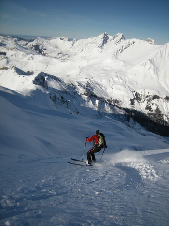 Descente à ski de randonnée de la pointe de la Carmélite