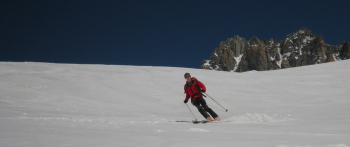 Descente du col du Tour Noir en neige de printemps