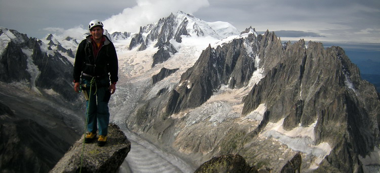 sommet de l'aiguille du Moine, massif du Mont-Blanc