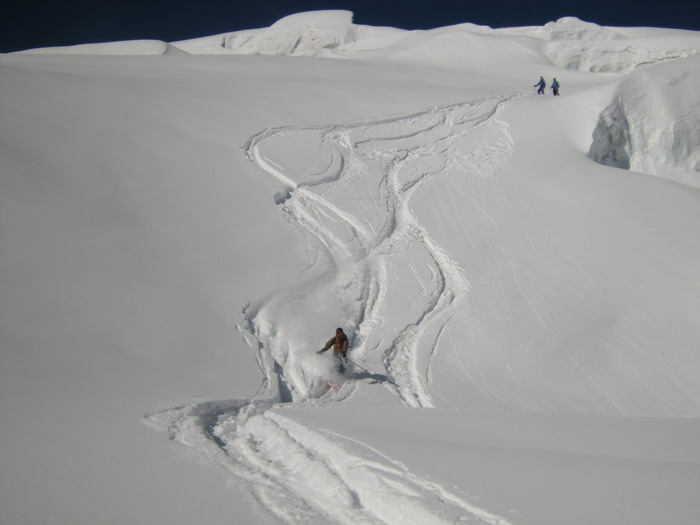 Nous traçons une ligne vierge au coeur de la Vallée Blanche