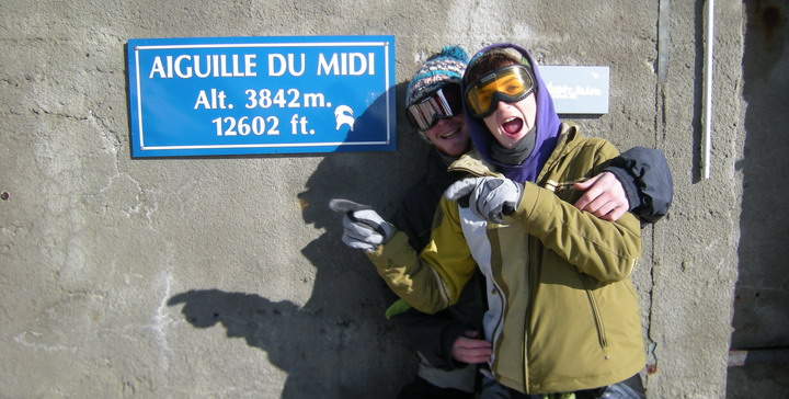 Au sommet de l'aiguille du Midi avant la descente Au sommet de l'aiguille du Midi avant la Vallée Blanche