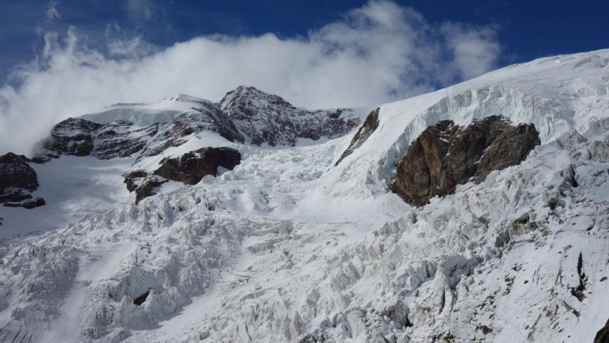 Le glacier du Lys au pied du Lyskamm