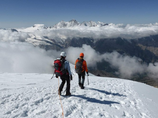 Descente du Weissmies face aux 4000 de Saas-Fee