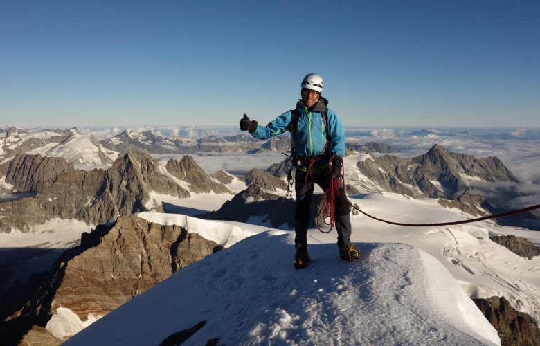 Au sommet de la Dent d'Hérens