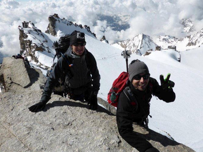 Sur l'arête sommitale du Grand-Paradis