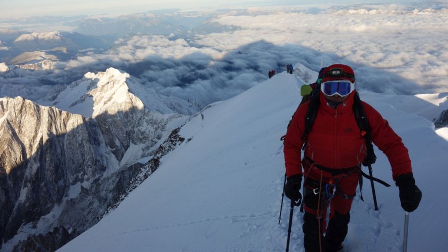 Sur l'arête des Bosses