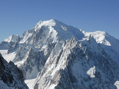 Au départ de Chamonix, le Mont-Blanc depuis les Grands-Montets