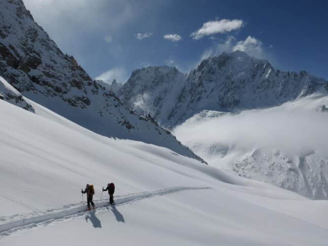 Montée au col du Passon