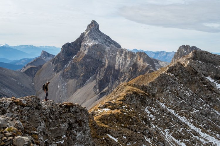 Sur les arêtes de la pointe d'Areu, vue sur la pointe Percée