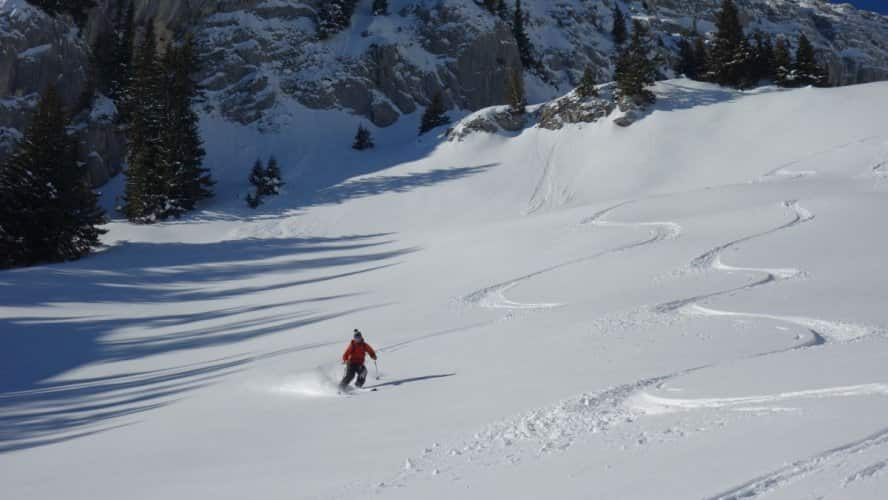 Ski de randonnée avec un guide, de l'initiation aux raids