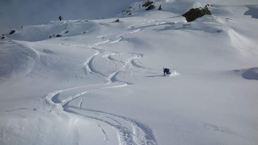 Ski de randonnée avec un guide, de l'initiation aux raids