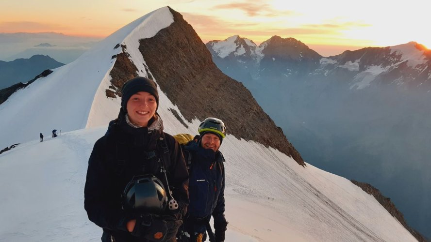 Le Nadelhorn, un beau 4000 du Valais abordable et assez peu fréquenté en septembre