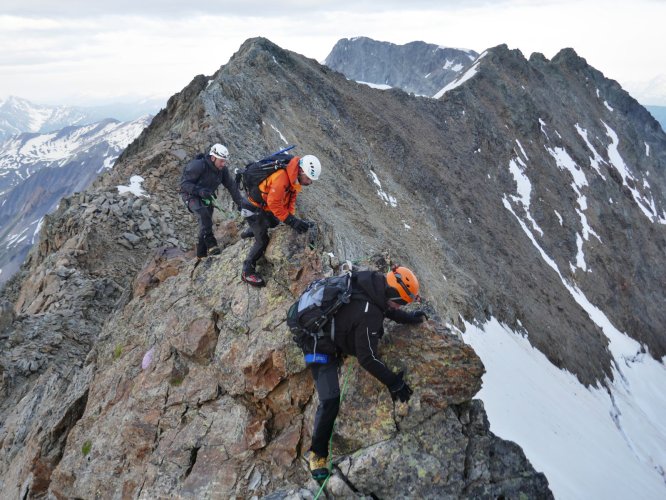 Splendide initiation sauvage sur l'arête des Lanchettes au Dôme des Glaciers